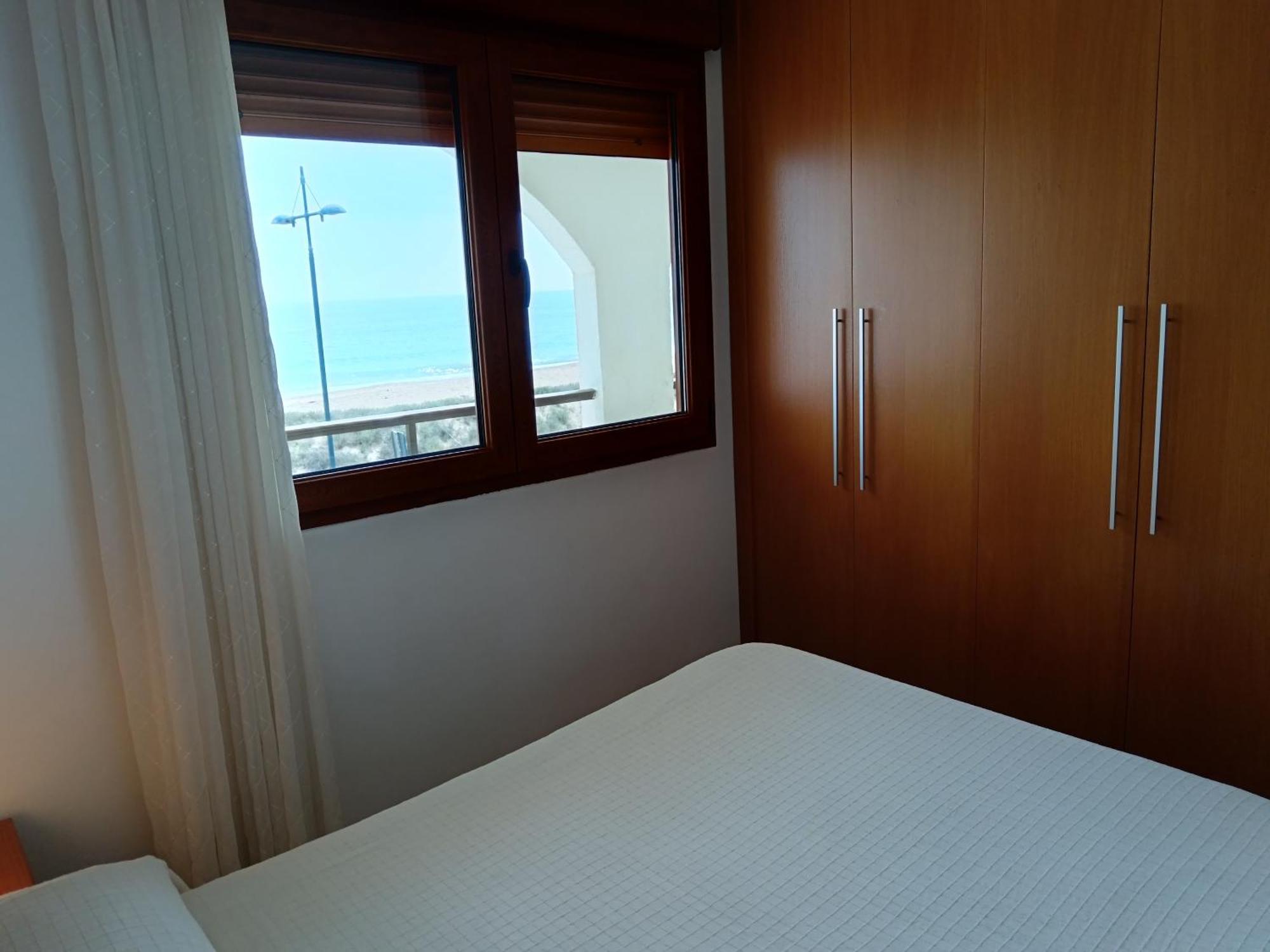 Apartamentos en Primera Línea de Playa, Ada Benedicto XIII, Peñíscola Habitación foto